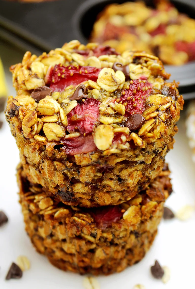 Strawberry Banana Baked Oatmeal Cups IMG_37255