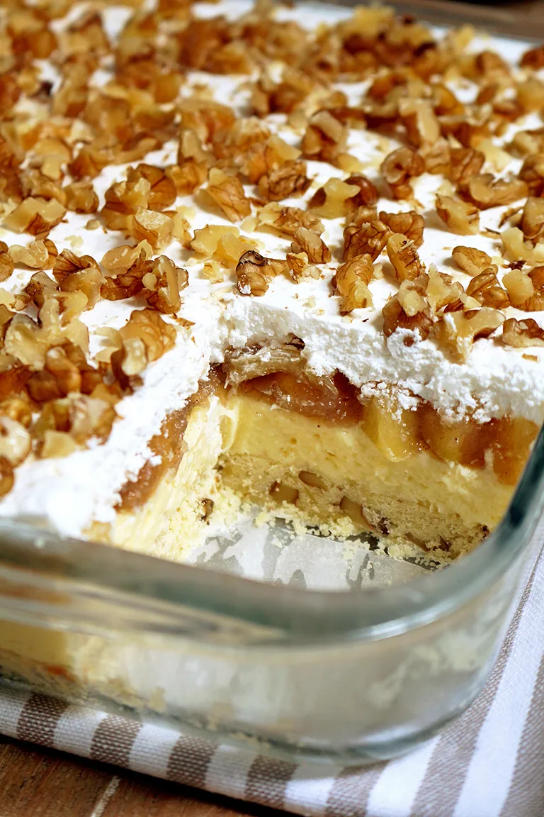 Layered Apple Lasagna Dessert 