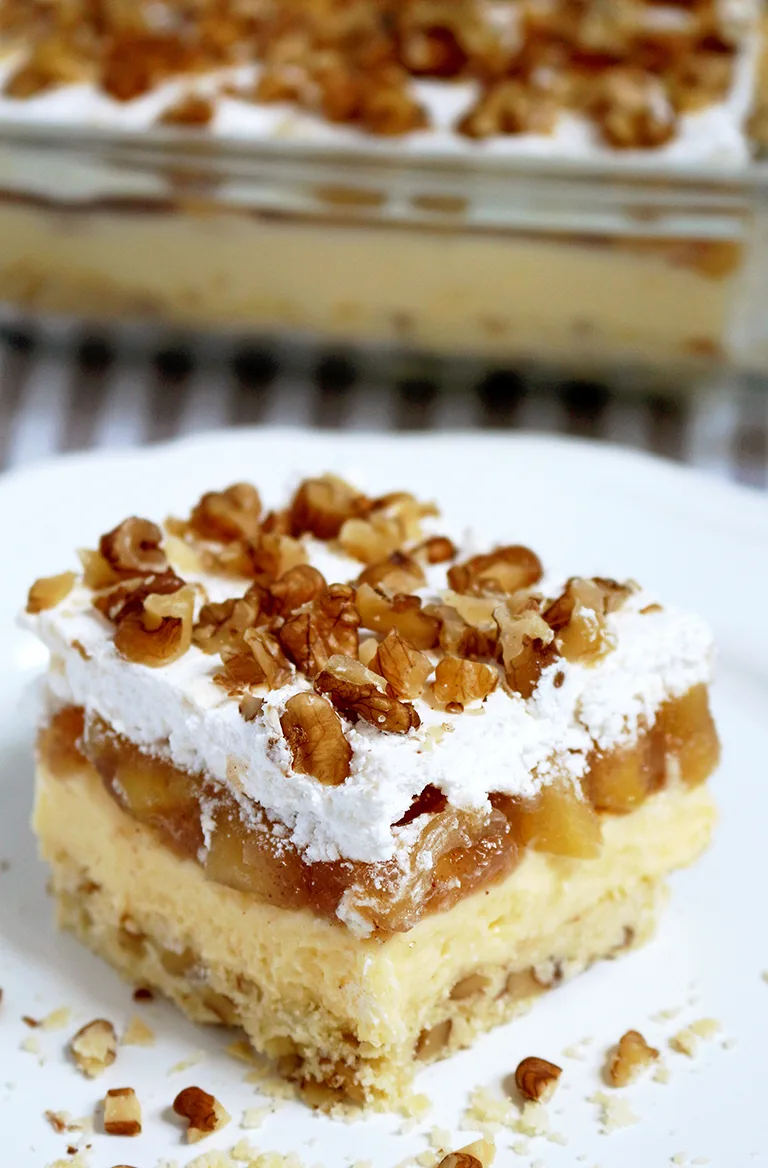 Layered Apple Lasagna Dessert 