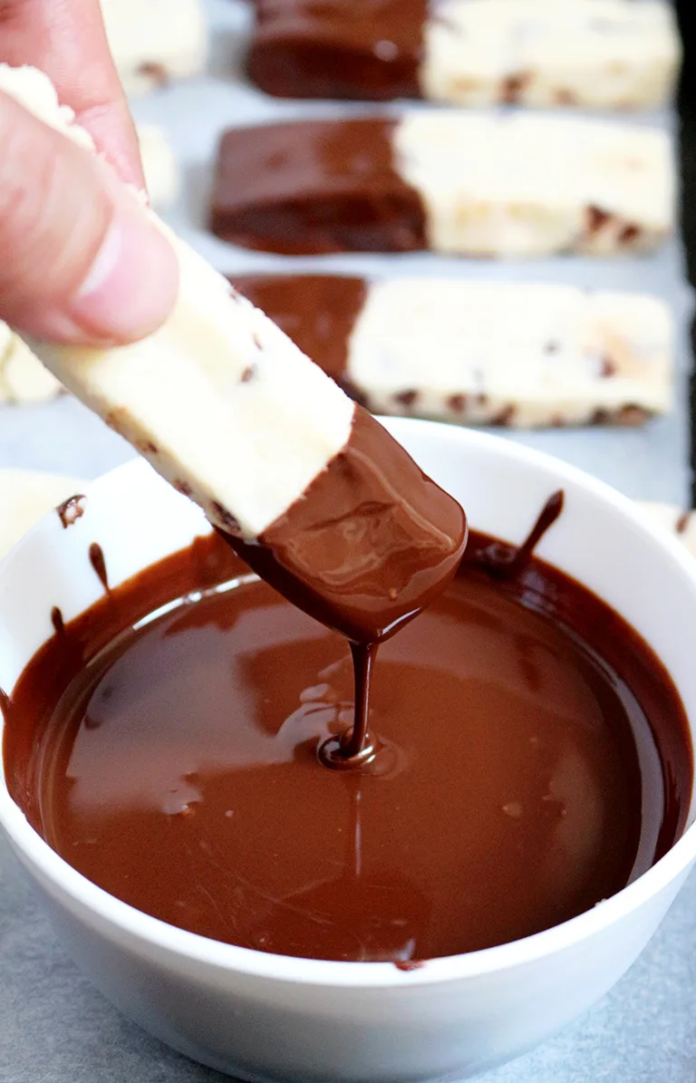 Chocolate Chip Shortbread Cookie Sticks