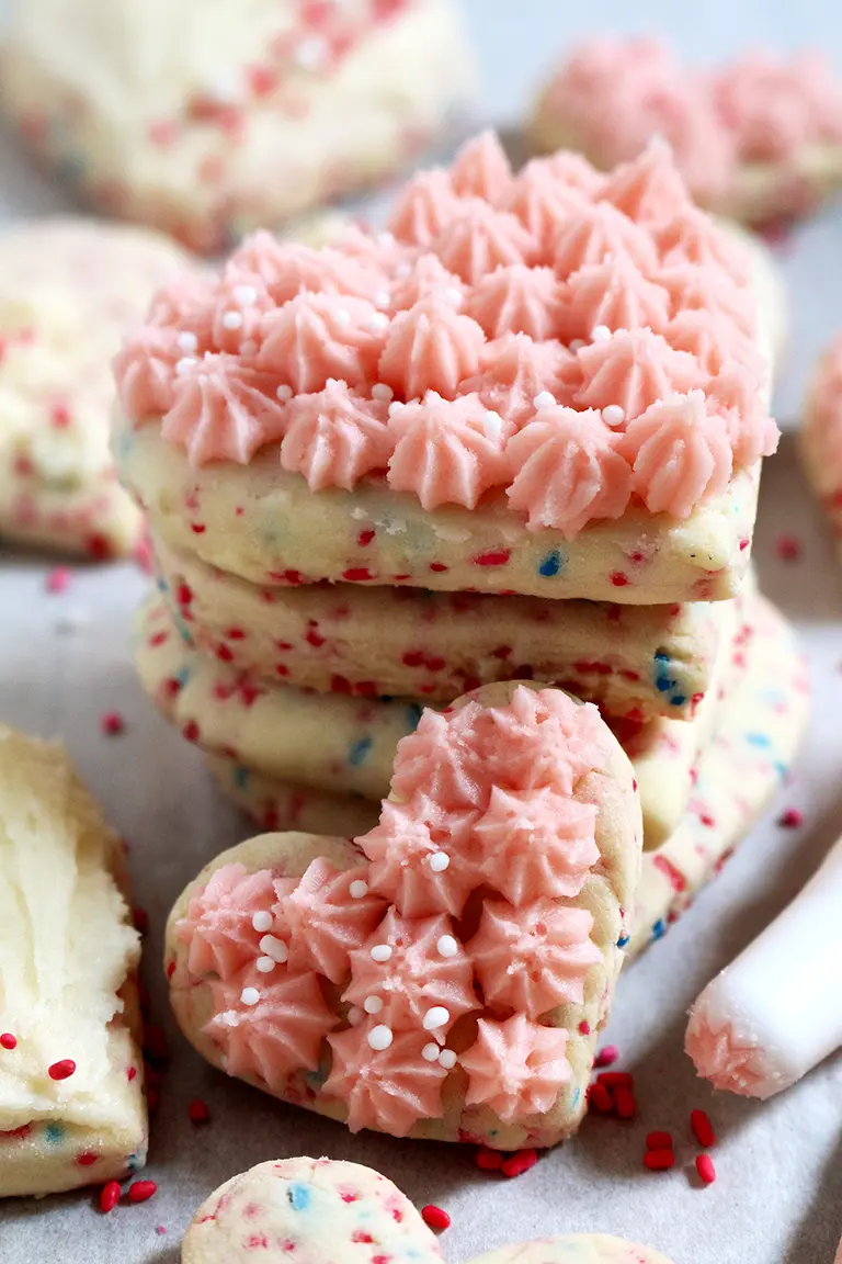 These crunchy funfetti sugar cookies with vanilla butter cream frosting are the right combination to make the best sugar cookies for this special day.