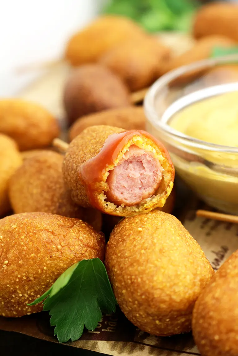 Here is our favorite recipe for Easy Corn Dog Bites. All football fans will really enjoy Super Bowl Sunday Party.