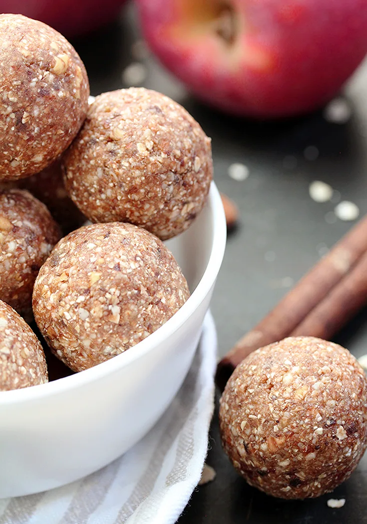 Easy Cinnamon Apple Energy Balls