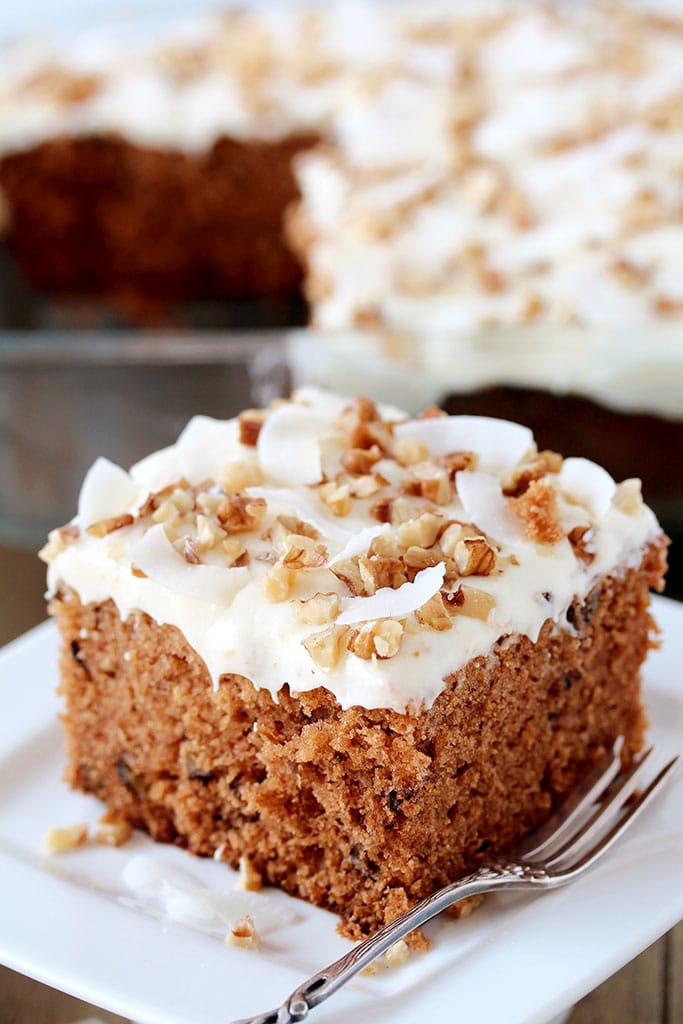 Preacher Cake – easy, super tasty cake with rich, tropical taste made of whipped cream, cheese frosting and topped with chopped walnuts and coconut chips. This harmony of flavors is made for true pleasure. Pineapple, coconut and walnut combination in this cake is perfect and gives it a special taste.