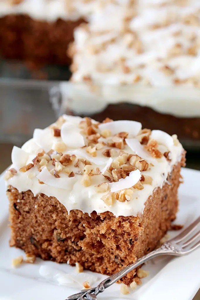 Preacher Cake – easy, super tasty cake with rich, tropical taste made of whipped cream, cheese frosting and topped with chopped walnuts and coconut chips. This harmony of flavors is made for true pleasure. Pineapple, coconut and walnut combination in this cake is perfect and gives it a special taste.