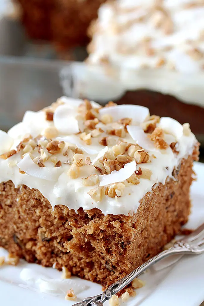 Preacher Cake – easy, super tasty cake with rich, tropical taste made of whipped cream, cheese frosting and topped with chopped walnuts and coconut chips. This harmony of flavors is made for true pleasure. Pineapple, coconut and walnut combination in this cake is perfect and gives it a special taste.