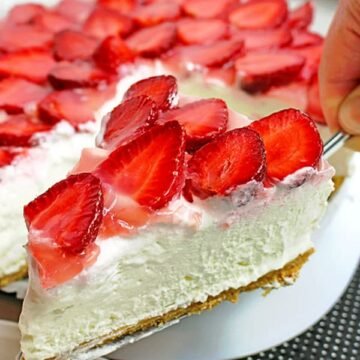 No Bake Strawberry Cheesecake