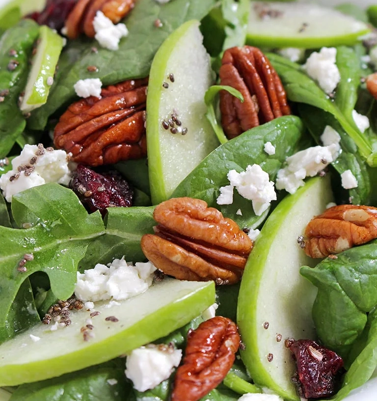 Cranberry Pecan Spinach Salad