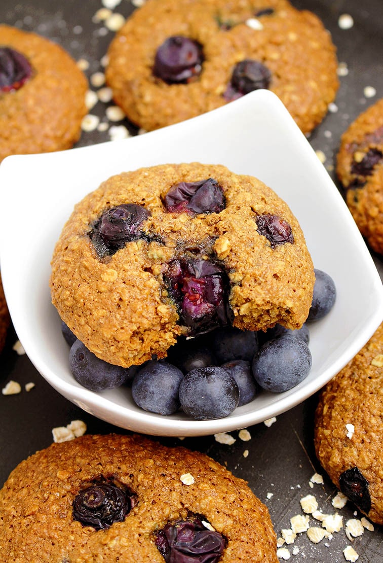 Healthy Blueberry Oatmeal Cookies