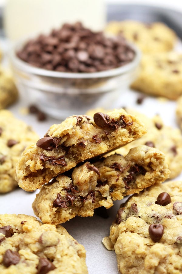 Chocolate Chip Oatmeal Cookies Chocolate Chip Oatmeal Cookies