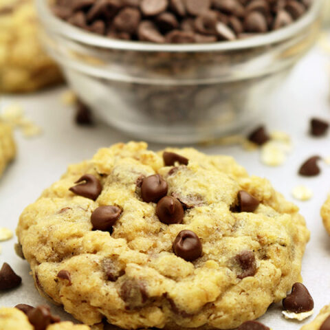 Chocolate Chip Oatmeal Cookies are chewy cookies with oatmeal, chocolate chips and walnuts.