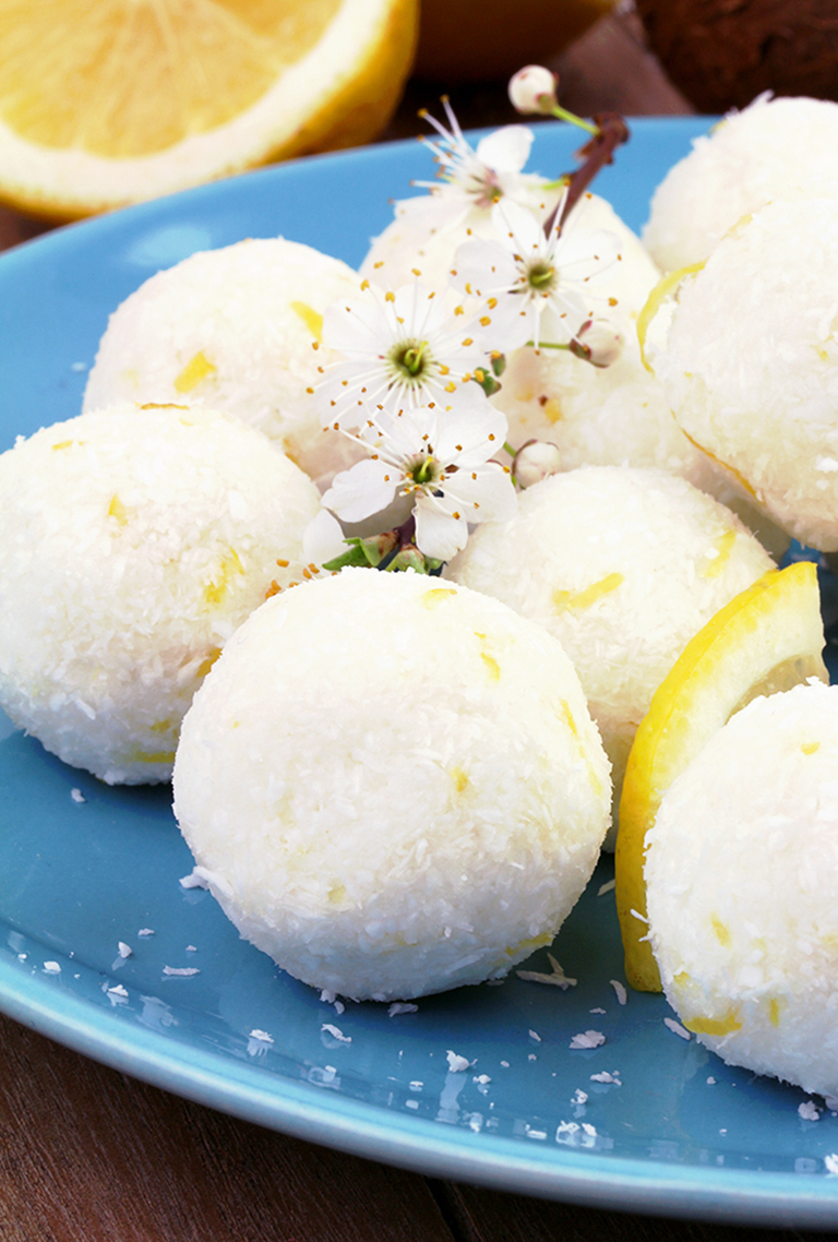 These Coconut Lemon Protein Bliss Balls are very healthy, easy to prepare and so delicious. 