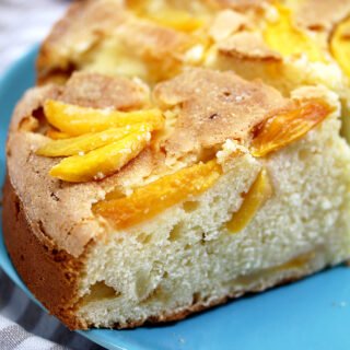 Fresh Peach Cream Cheese Cake is light and simple summer cake that is easy to make and is eaten quickly. Cream cheese and fresh peaches make it so good.