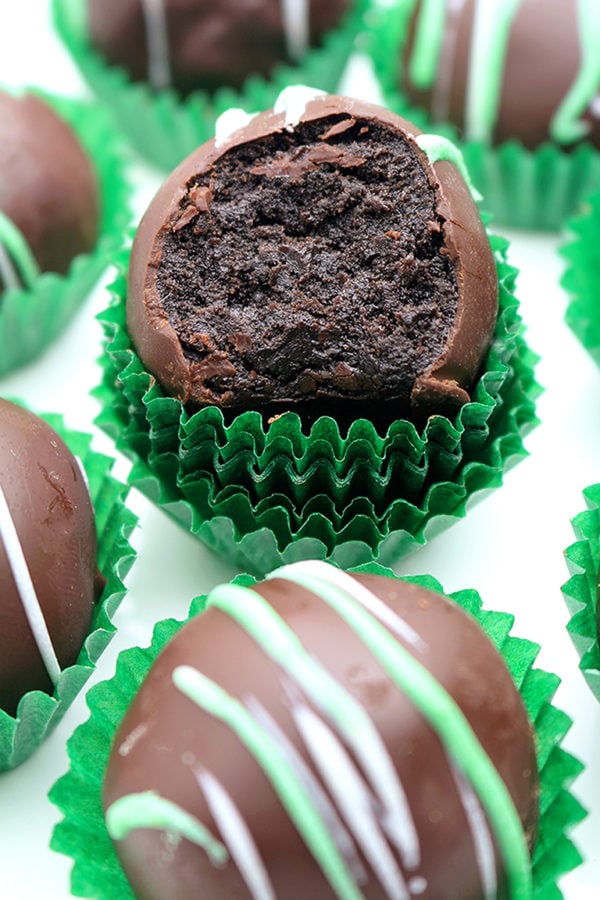 Mint Oreo Chocolate Truffles Mint Oreo Chocolate Truffles