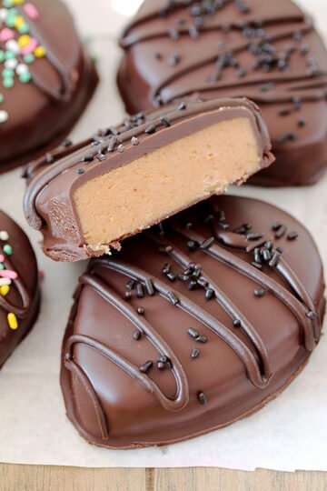 Chocolate Peanut Butter Eggs - easy homemade egg - shaped candies, made of peanut butter and covered with chocolate, just perfect for Easter.