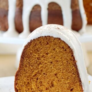 Pumpkin Bundt Cake with Cinnamon Cream Cheese Frosting is the recipe for delicious and easy, moist and spicy pumpkin cake – perfect for Halloween, or any other occasion during the pumpkin season.