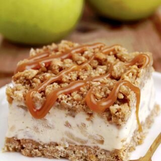 Caramel Apple Frozen Dessert – this is an easy no bake recipe made of crunchy graham cracker layer, frozen creamy caramel apple pie layer and topped with graham cracker crumbs, all of which make it a perfect choice for frozen dessert fans and of course, apple lovers.