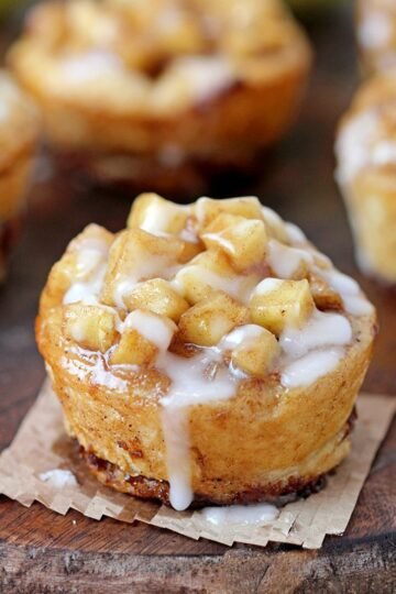 Apple Pie Cinnamon Roll Cups - made with Pillsbury refrigerated cinnamon rolls, filled with homemade apple pie filling, baked in a muffin tin are very delicious and quick and easy to prepare. They can be perfect for breakfast, brunch or as a dessert.