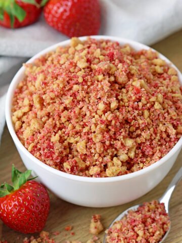 Homemade Strawberry Crunch