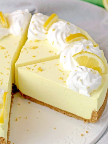 The Easiest Lemon Cheesecake