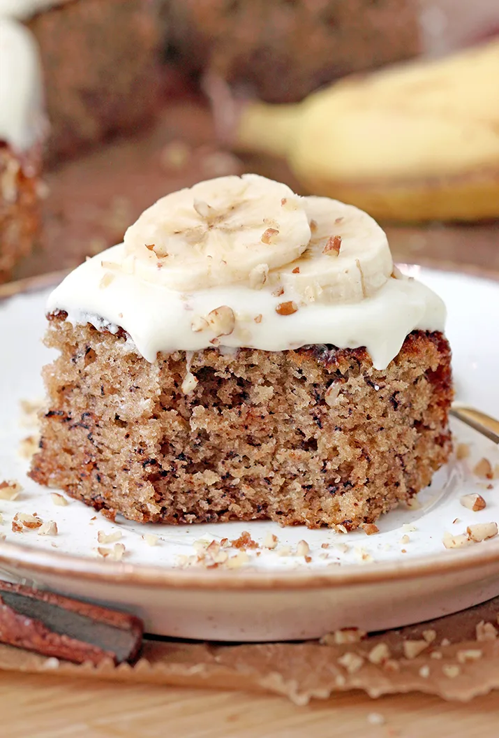 This Easy Banana Cake with Cream Cheese Frosting is the best and fastest banana cake I have ever tried. Very tasty, made with few simple ingredients, quick and easy, this is the recipe I simply adore. 