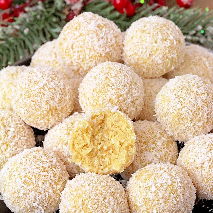 asy Christmas Pineapple Balls – Only 5 ingredients and 15 minutes are all you need to make these refreshing holiday treats. What a delight— you’ll enjoy every bite! A tropical taste on your plate, ready in no time.