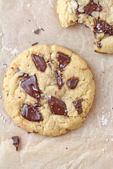 Brown Butter Chocolate Chunk Cookies – soft and gooey inside, crispy on the outside, with chunks of chocolate and brown butter that gives them a rich, nutty flavor and a touch of salt — these cookies are, in a word, perfect.