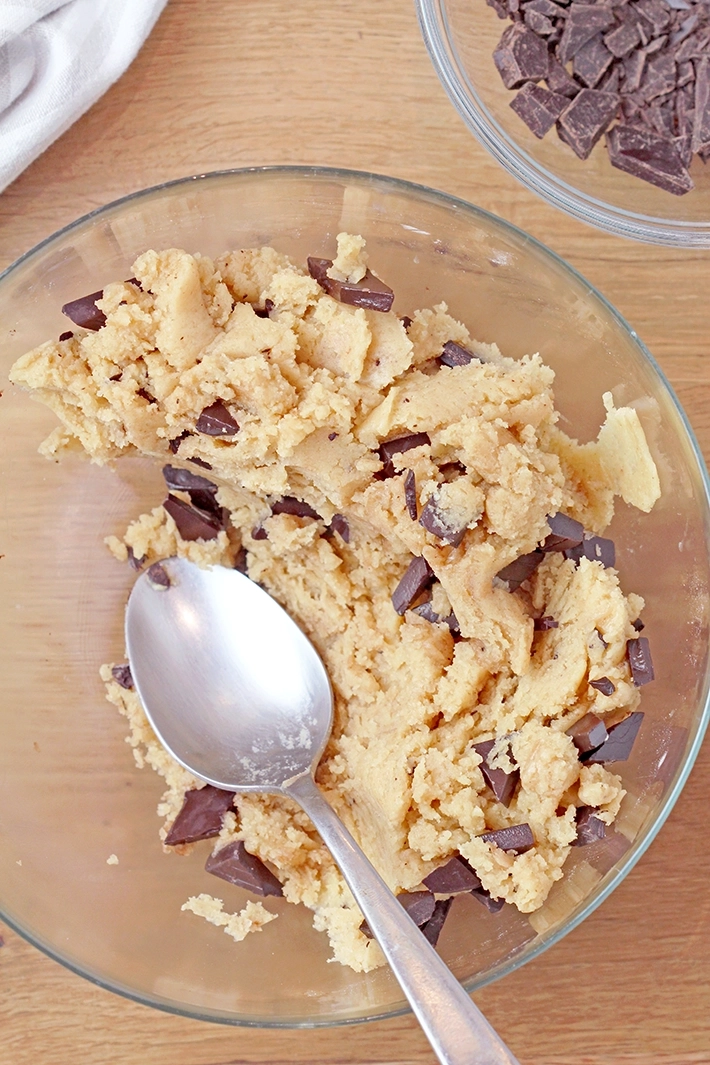 Brown Butter Chocolate Chunk Cookies – soft and gooey inside, crispy on the outside, with chunks of chocolate and brown butter that gives them a rich, nutty flavor and a touch of salt — these cookies are, in a word, perfect. 