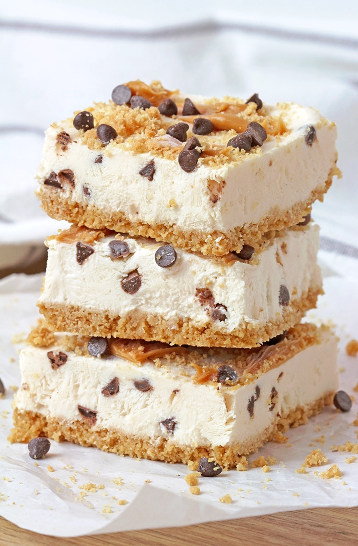 Cottage Cheese Frozen Bars - a protein dessert made from a few simple ingredients - quick, easy, and incredibly tasty. If you're looking for a refreshing and healthy dessert you can make ahead of time, meet your new favorite: cottage cheese frozen bars!
