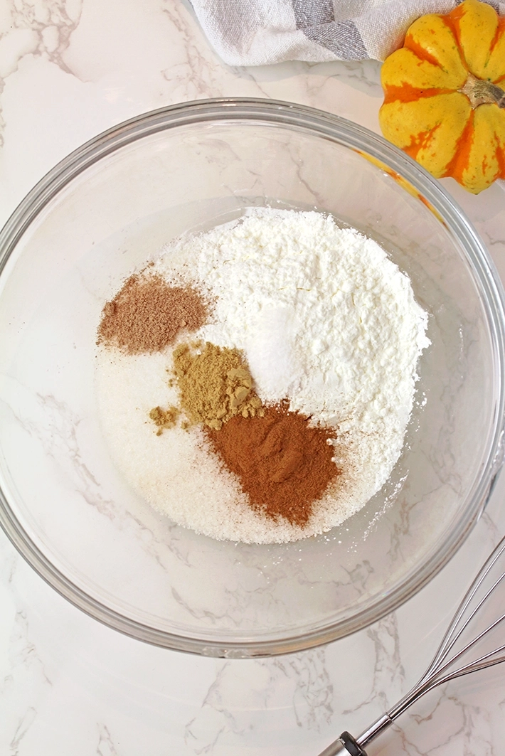 This Easy Crustless Pumpkin Pie is a perfect Thanksgiving recipe that can be prepared in just a few minutes! No crust, fewer calories, and a total time-saver! Quick and simple, rich in flavor, creamy, and silky-smooth - this pie is the perfect choice for a fall dessert.