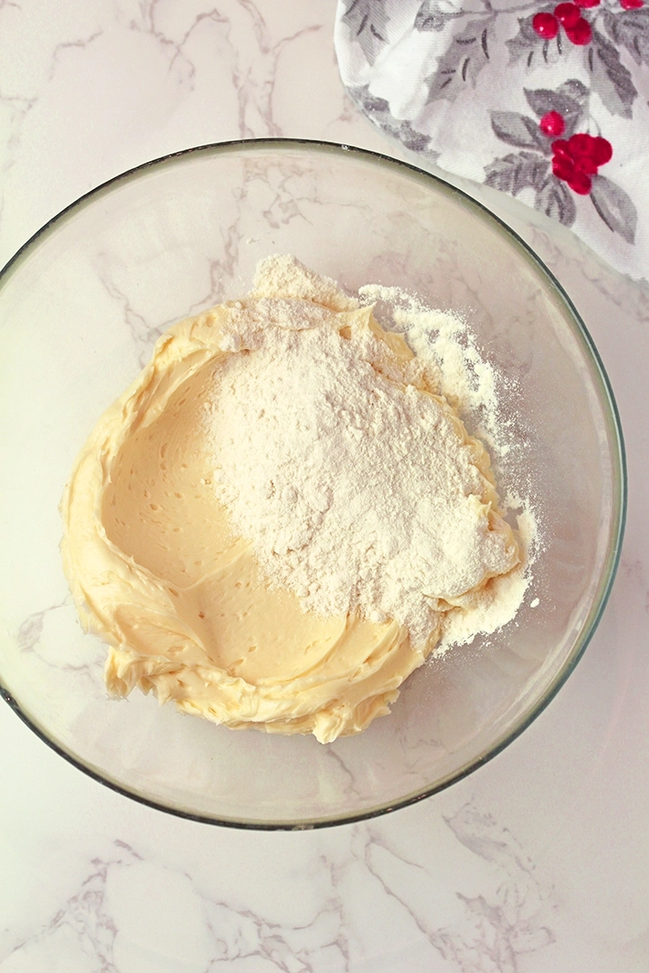 Step 2: Add the flour and mix until combined