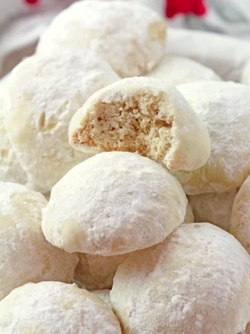 Holiday Snowball Cookies