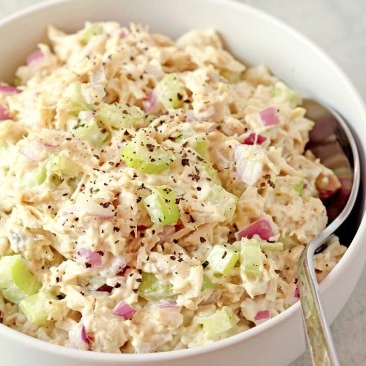 This Classic Chicken Salad is a quick and easy, high-protein meal that’s perfect for lunch, a light dinner, or as a filling for sandwiches, wraps, or croissants.