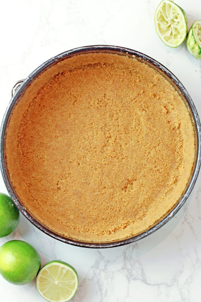 Refreshing, creamy, and simple, this Easy Key Lime Cheesecake is a tropical version of a classic dessert that anyone can make at home. It’s perfect for parties, family gatherings, or anytime you’re craving a sweet-and-sour treat. Make it for St. Patrick's Day or Easter and enjoy its incredible flavor.